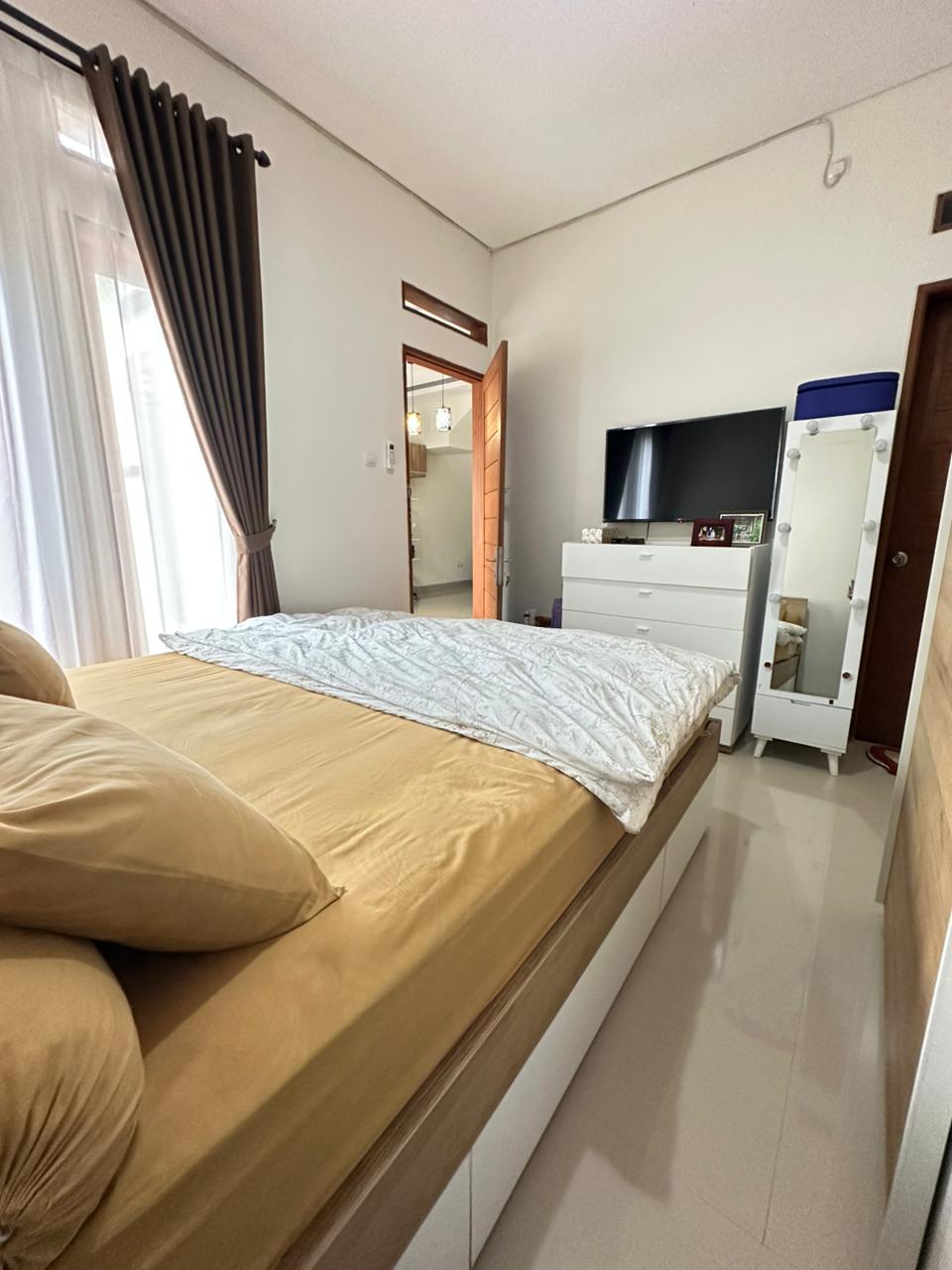 Properti dengan harga terbaik untuk dijual atau disewa - Rumah Fully Furnished 2 Lantai Siap Huni Tukad Balian