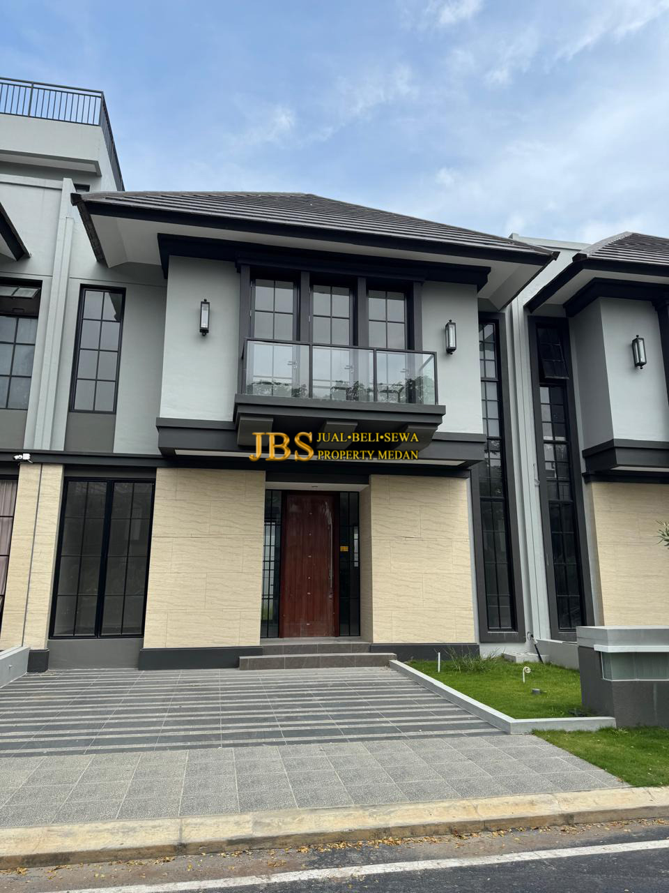 Properti terdaftar untuk dijual atau disewa - Jual Rumah 2 Tingkat Di Komplek Citraland Gama City Cluster Clarke Quay