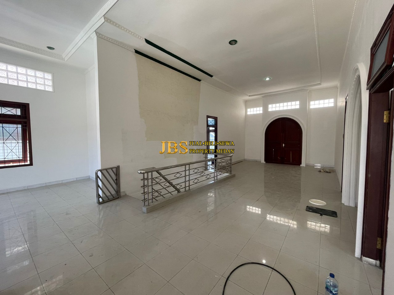 Properti terdaftar untuk dijual atau disewa - Dijual Rumah Hook Siap Huni Di Komplek Citra Wisata - Medan Johor