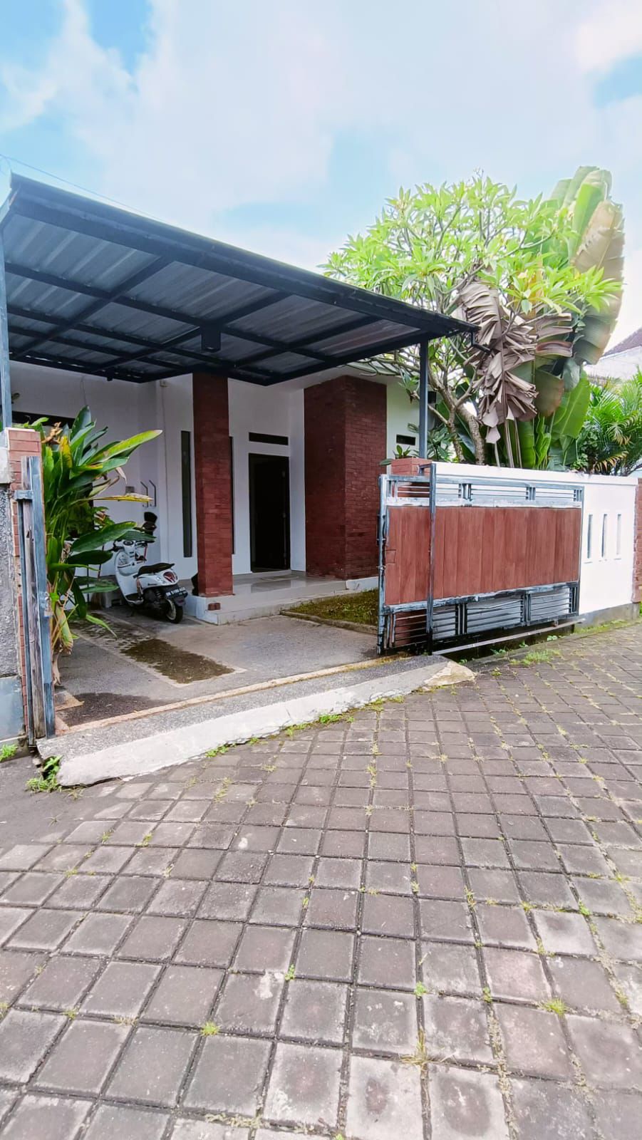 Properti terdaftar untuk dijual atau disewa - Rumah Dekat Berawa Canggu Dengan Harga Terjangkau 