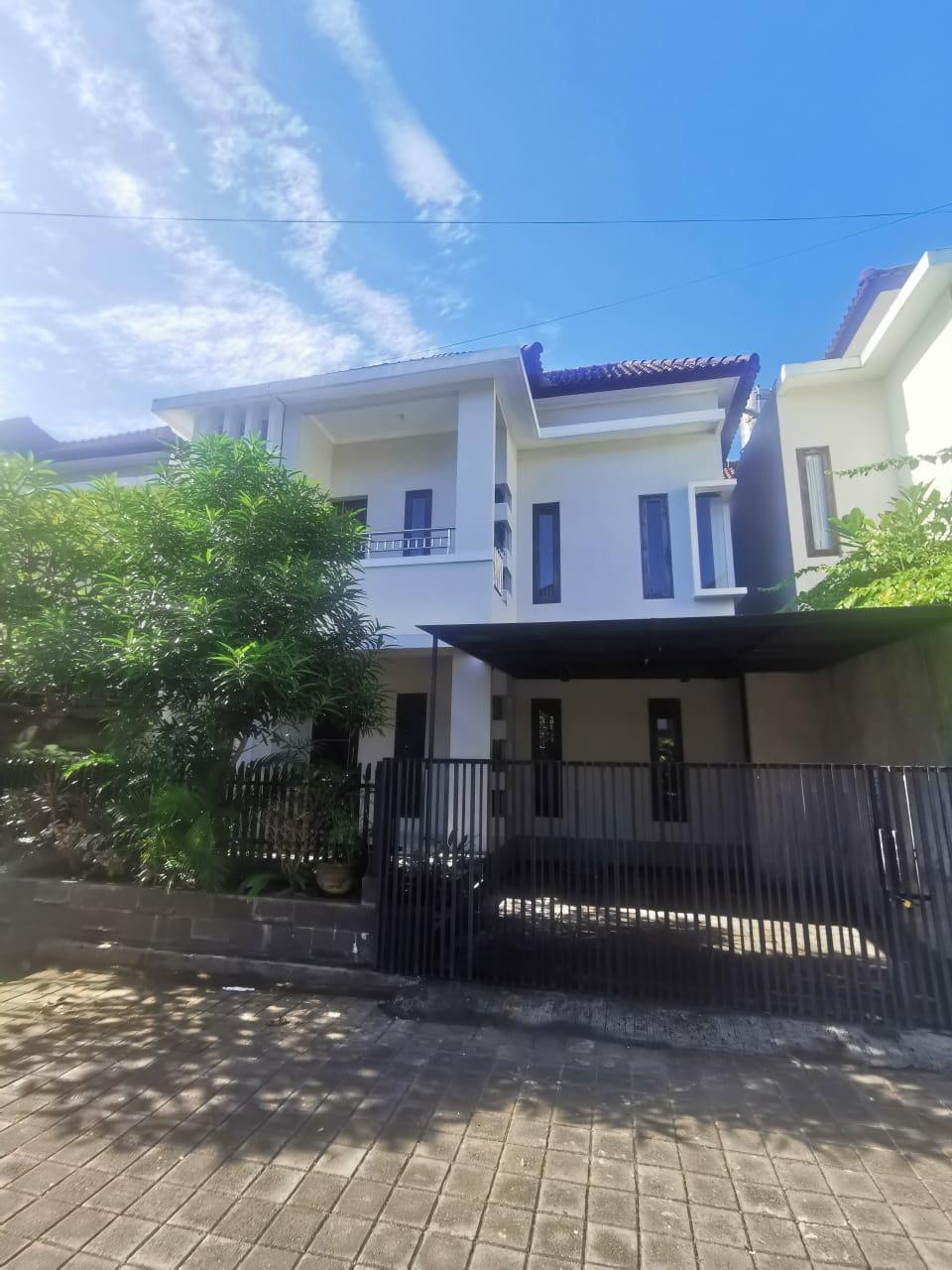 Properti terdaftar untuk dijual atau disewa - Rumah Cantik Minimalis Dekat Kerobokan Badung  Bali