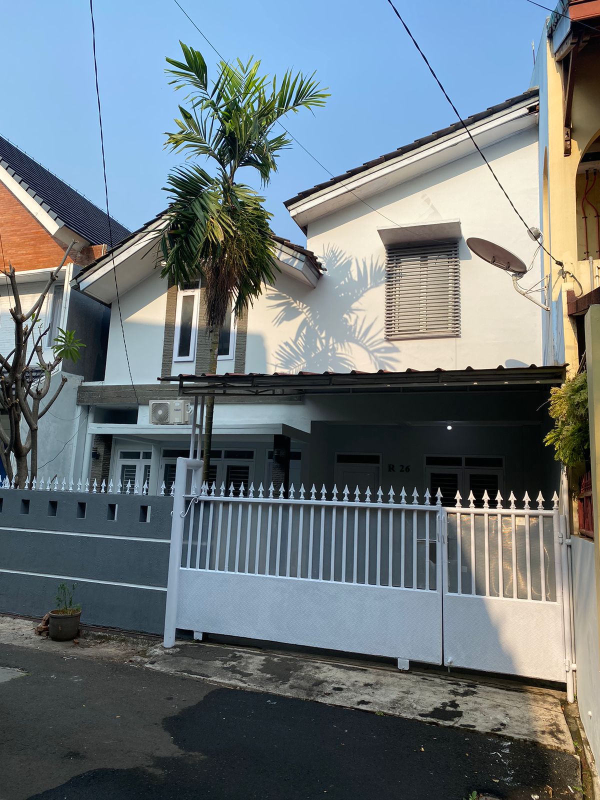 Properti terdaftar untuk dijual atau disewa - Rumah Second Siap Huni Lokasi Strategis Di Kramat Jati Jaktim 