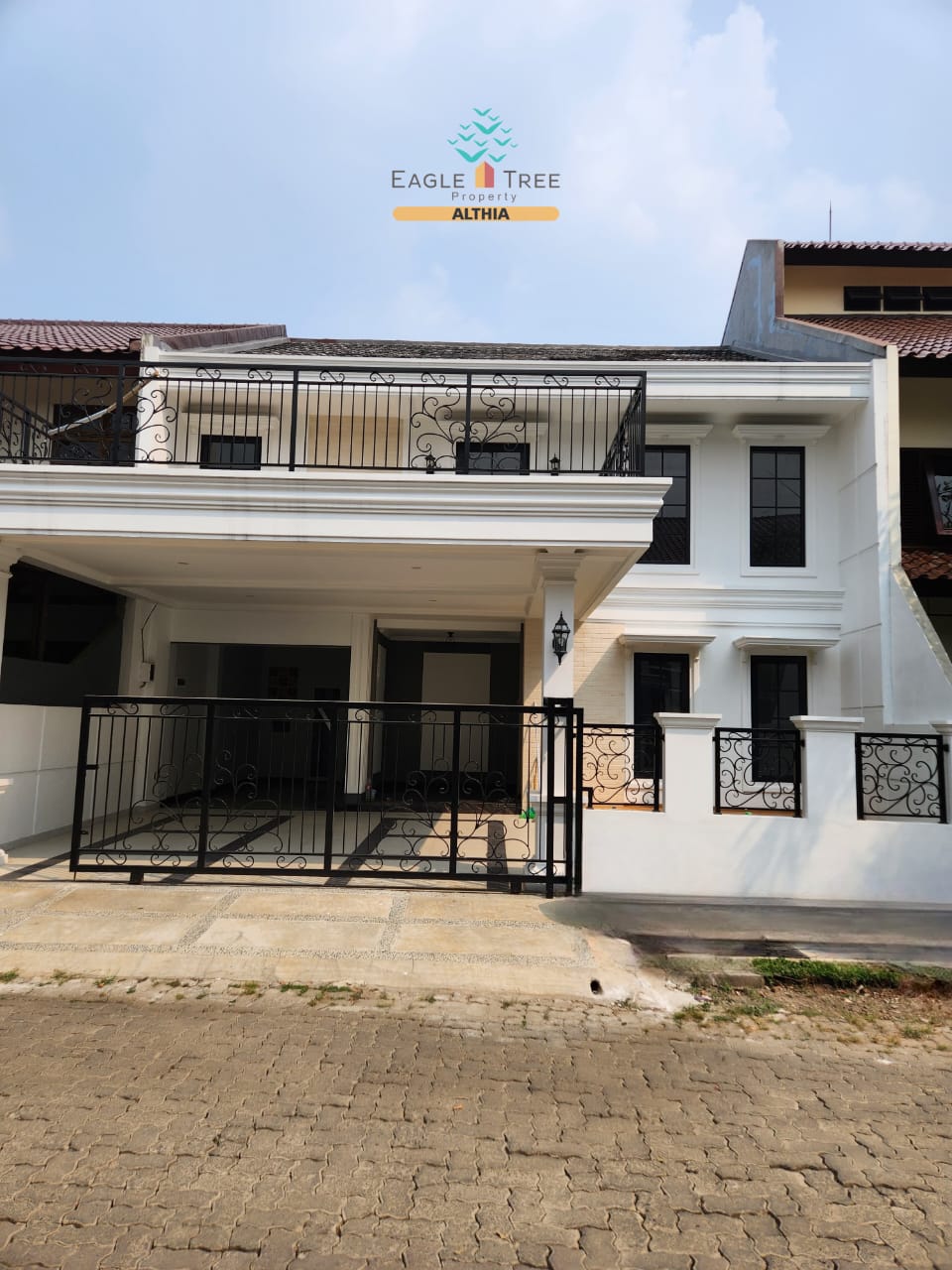 Properti terdaftar untuk dijual atau disewa - Rumah 2 Lantai Minimalis Modern Dalam Komplek Rempoa 
