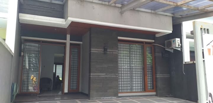Properti terdaftar untuk dijual atau disewa - Rumah Bagus Luas278 Di Komplek Batu Indah Batununggal