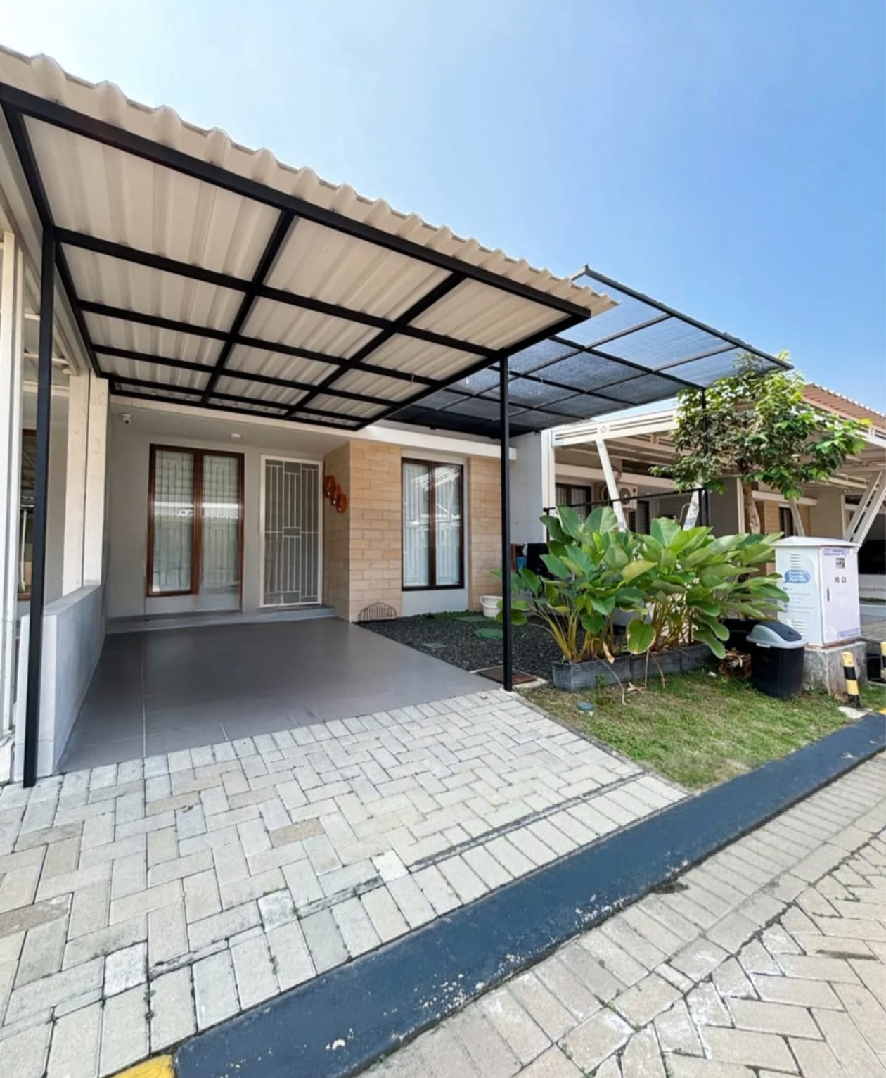 Properti terdaftar untuk dijual atau disewa - Rumah 1 Lantai Minimalis Di Cluster Graha Raya
