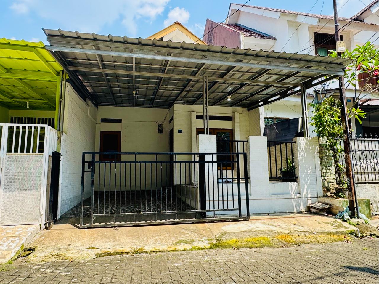 Properti terdaftar untuk dijual atau disewa - Rumah Siap Huni Di Pamulang Estate Tangsel