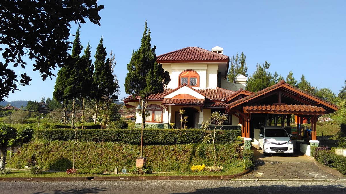 Properti terdaftar untuk dijual atau disewa - Villa Asri Siap Huni Di Ciater Highland Resort Ciater Subang 
