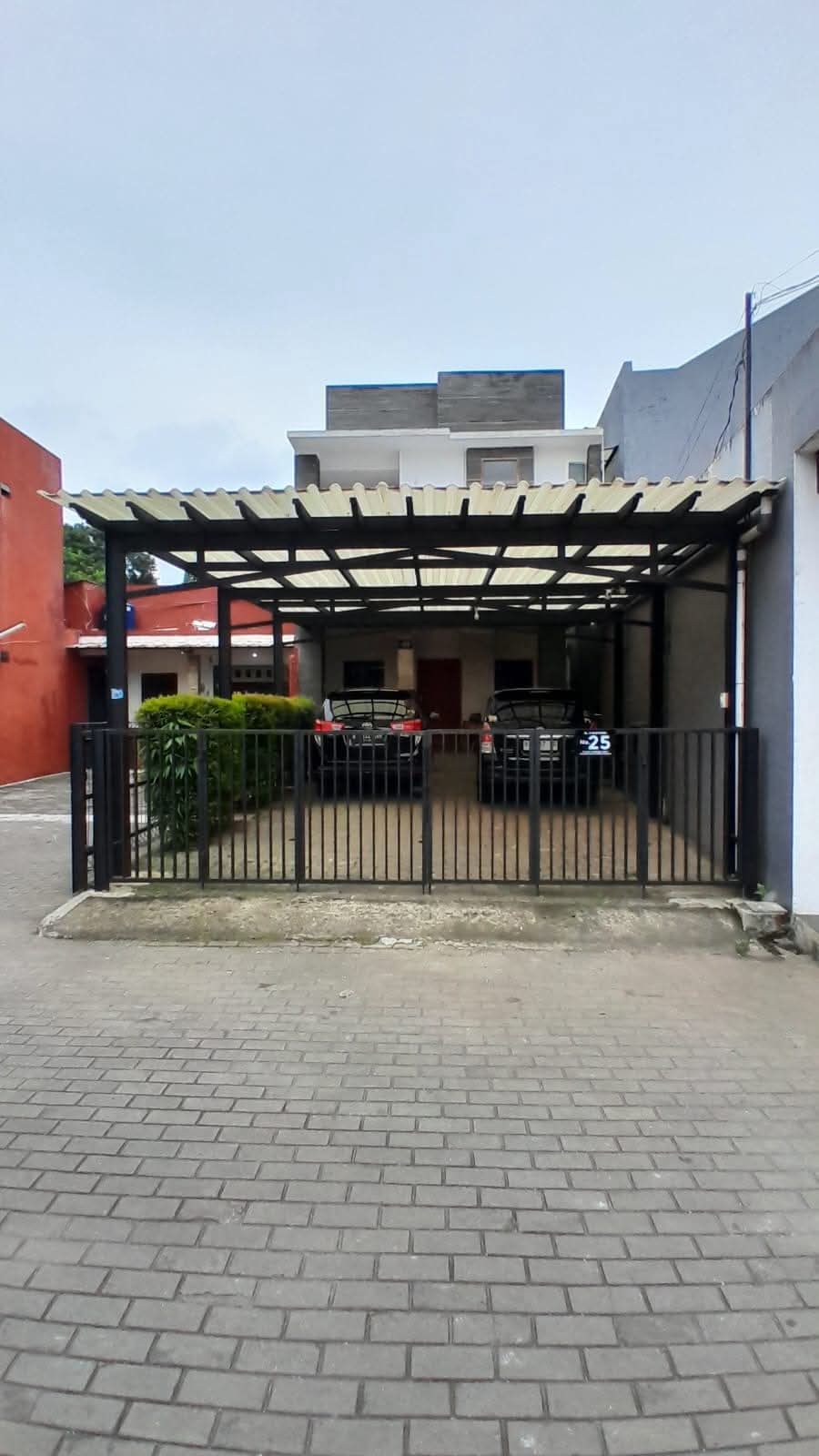 Properti terdaftar untuk dijual atau disewa - Rumah Secondary Dalam Komplek Di Cilandak Kko Jaksel