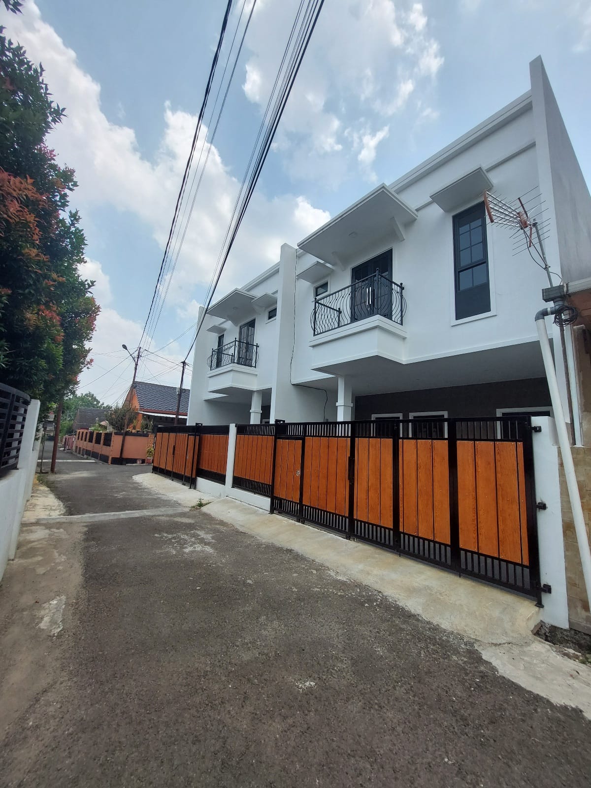 Properti terdaftar untuk dijual atau disewa - Dijual Rumah 2 Lantai Siap Huni Di Bogor Kota