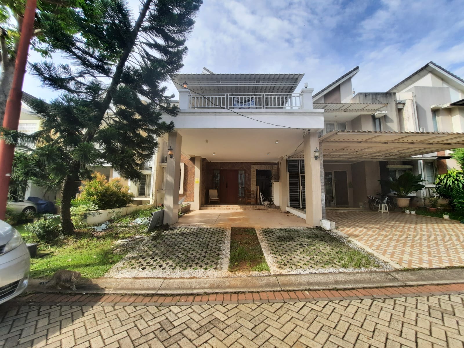 Properti terdaftar untuk dijual atau disewa - Rumah Siap Huni Lokasi Strategis Di Delatinos Bsd Tangsel