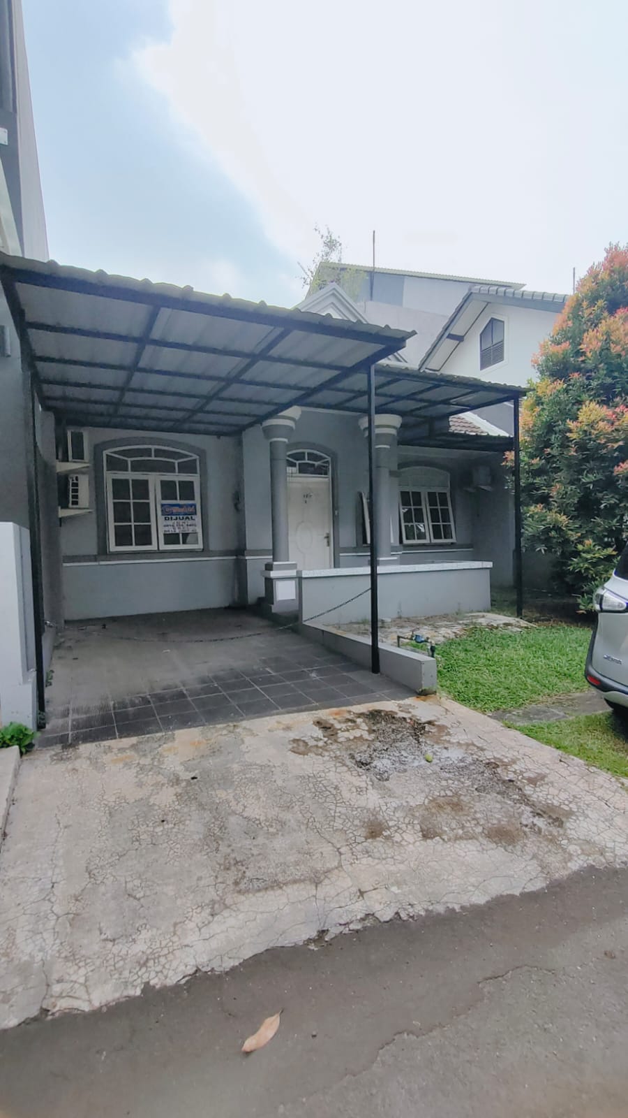 Properti terdaftar untuk dijual atau disewa - Rumah Siap Huni Lokasi Strategis Di Kencana Loka Bsd 