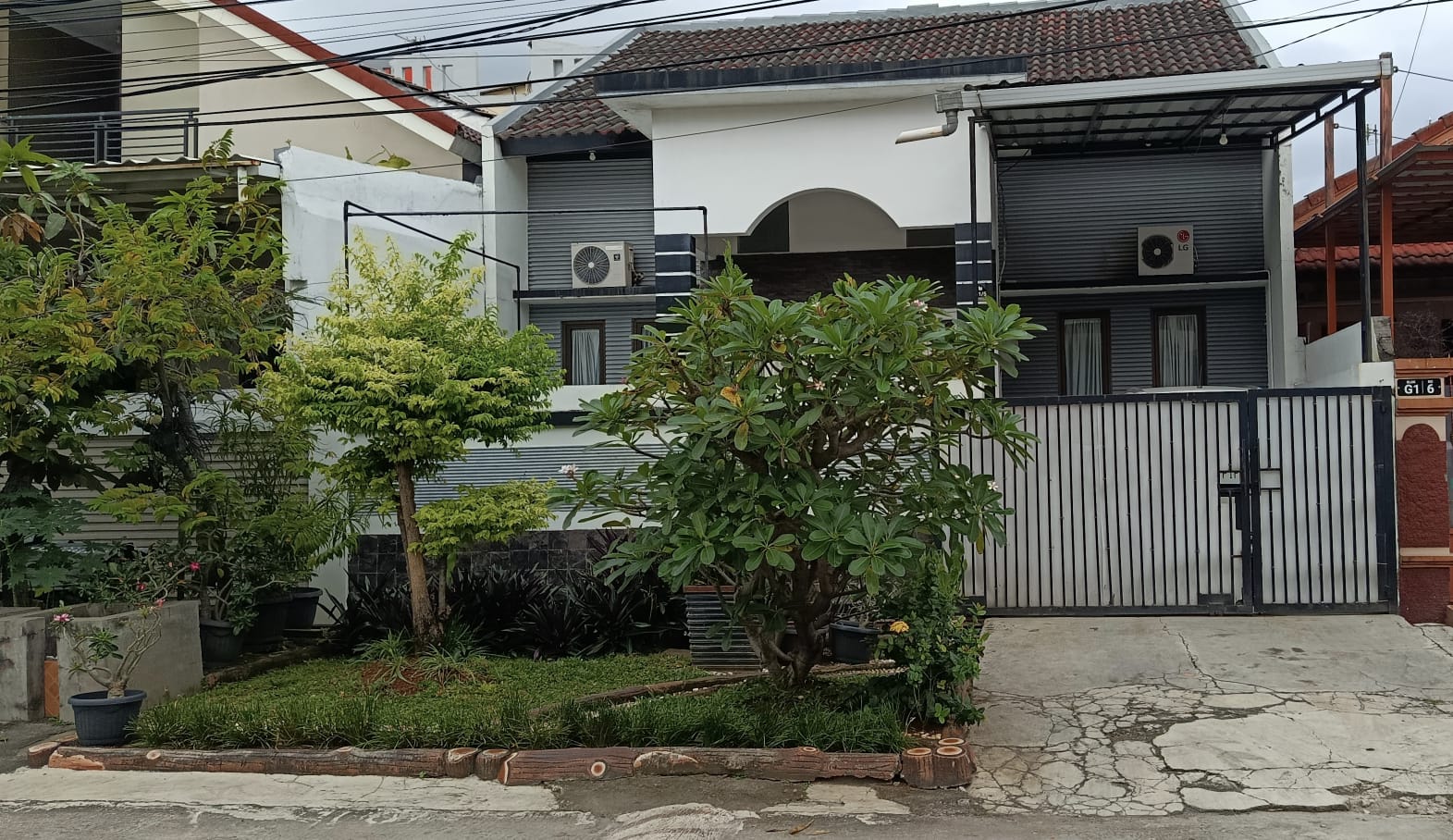 Properti terdaftar untuk dijual atau disewa - Dijual Cepat! Rumah Lingkungan Aman & Nyaman, Bebas Banjir, Rare Listing! Rumah 1,5 Lantai Luas 139/150m² Di Permata Harapan Baru, Bekasi 