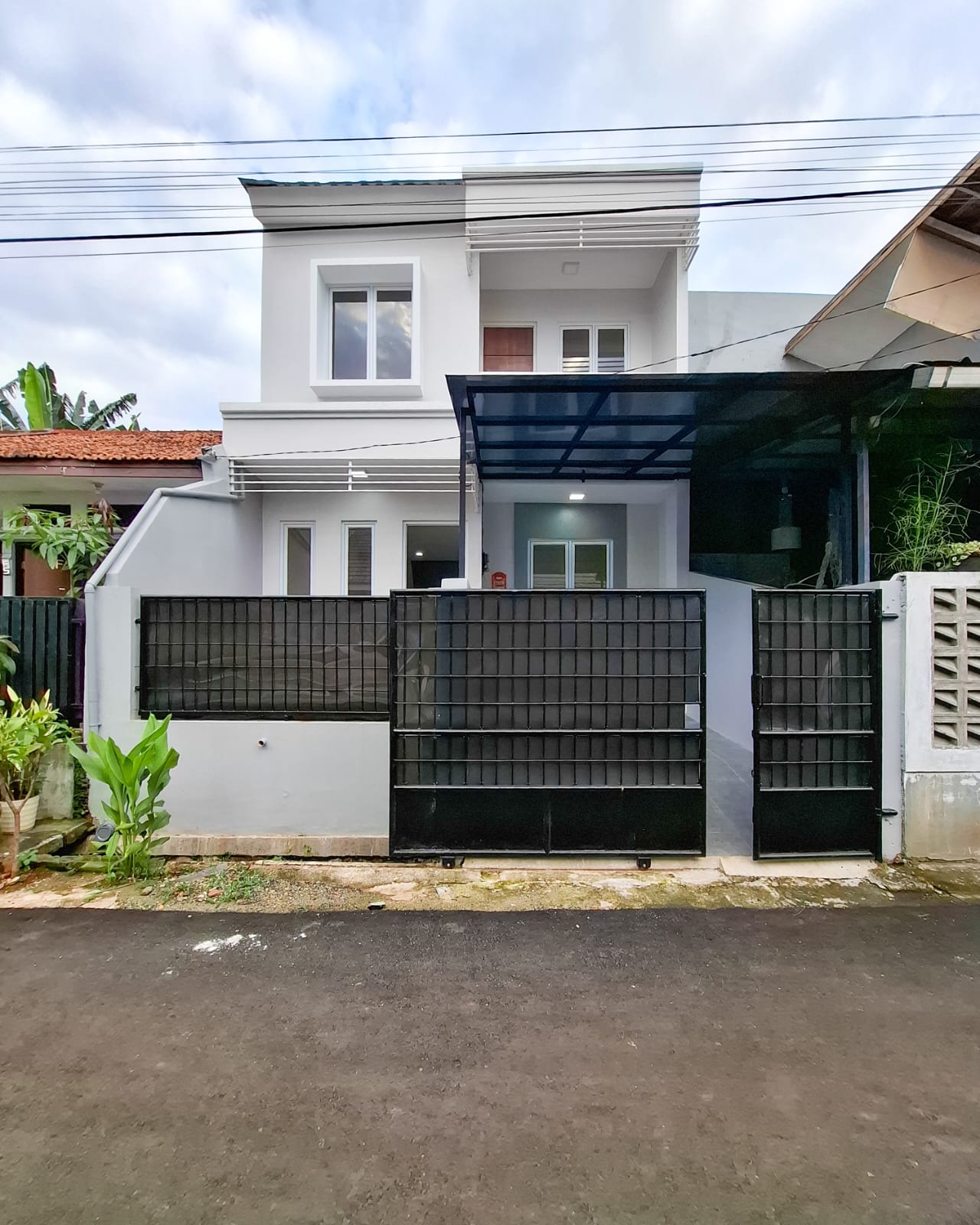 Properti terdaftar untuk dijual atau disewa - Rumah Baru Siap Huni Dalam Komplek Dekat Bintaro Sektor 9 