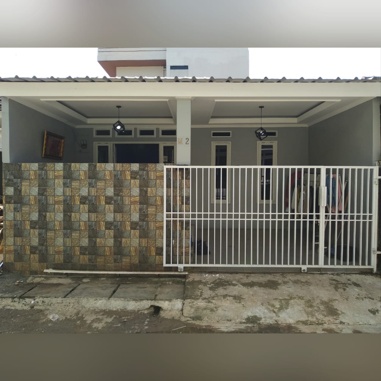 Properti terdaftar untuk dijual atau disewa - Rumah Secondary Dalam Komplek Buaran Serua Indah Ciputat 