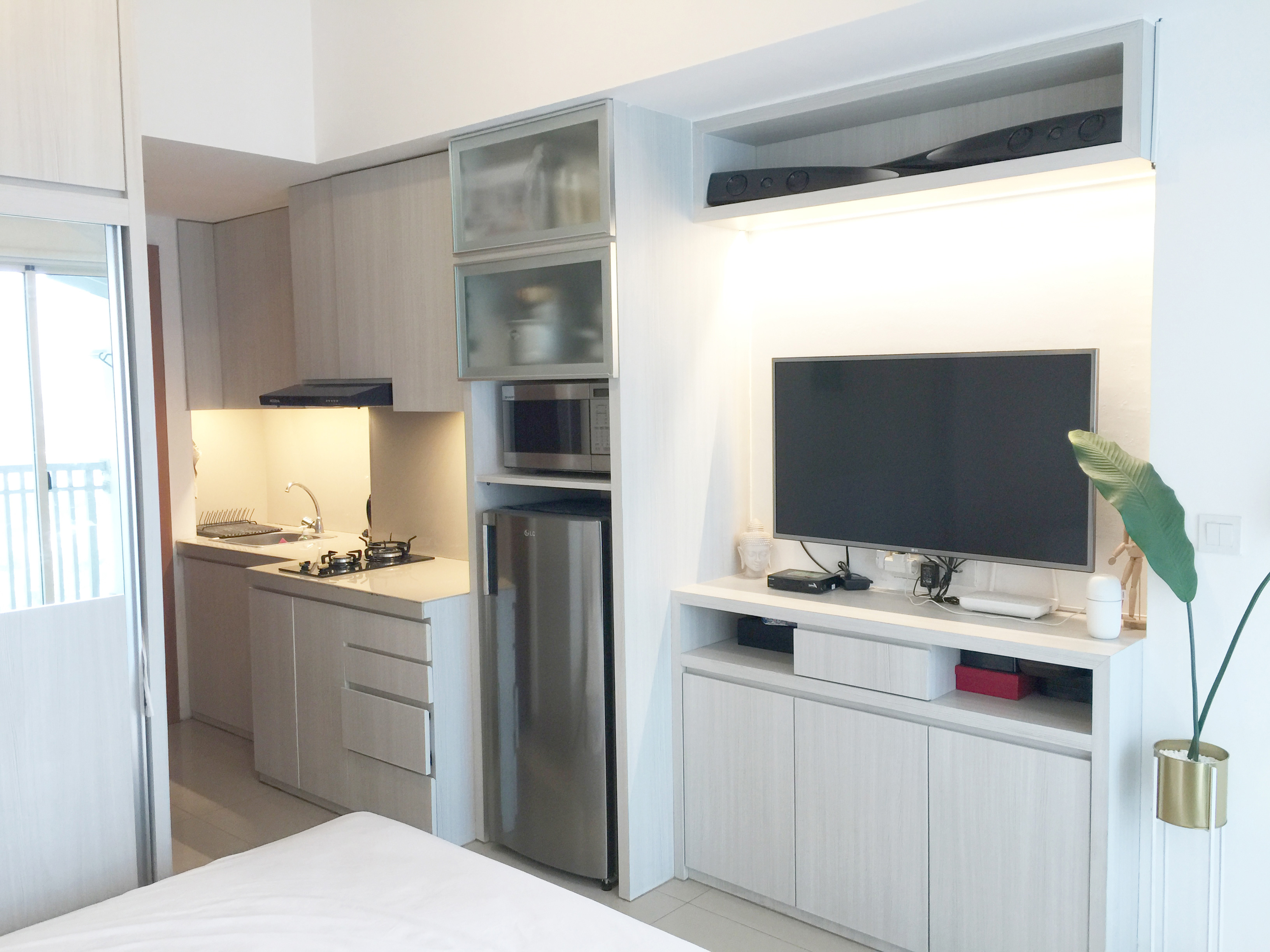Properti terdaftar untuk dijual atau disewa - Apartemen The Nest Di Puri Siap Huni, Fully Furnished