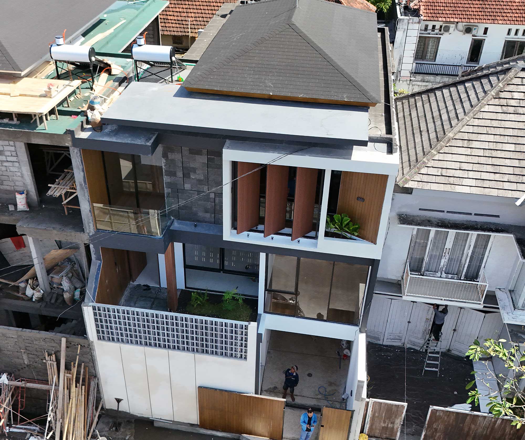 Properti terdaftar untuk dijual atau disewa - Rumah Mewah Strategis Siap Huni Denpasar Selatan 