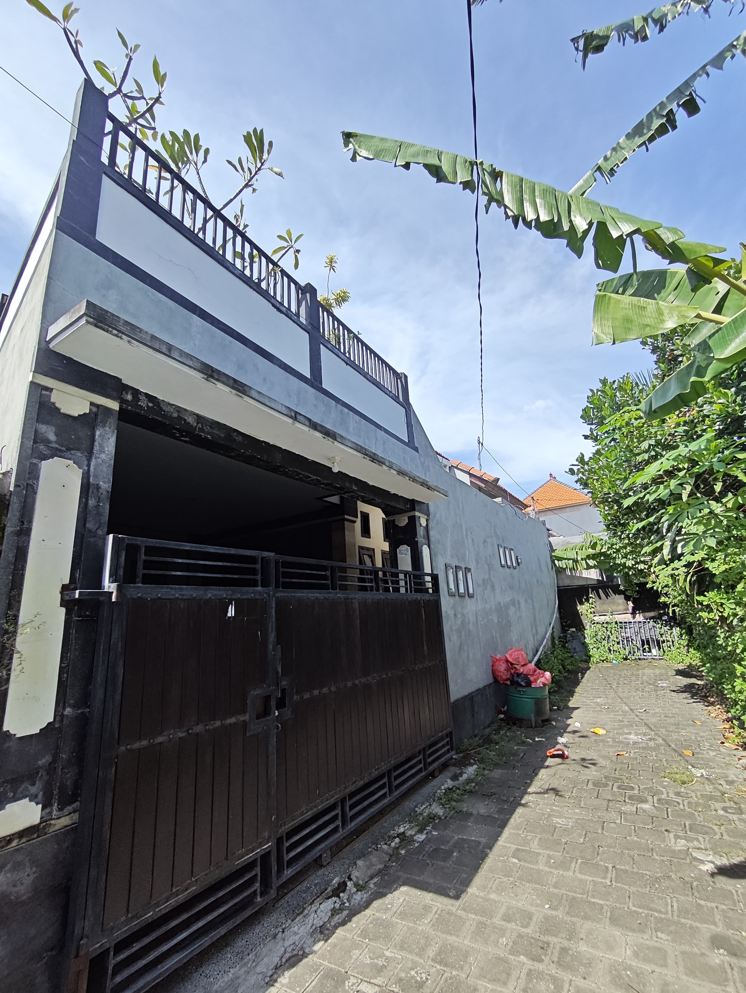 Rumah Siap Huni 2 Lantai di Batubulan, SHM, Fully Furnished