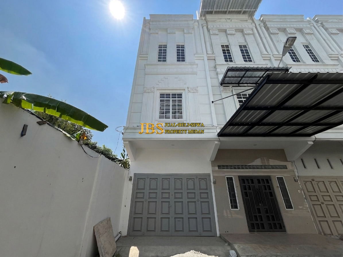 Jual Rumah Hook 3 Tingkat di Komplek Bhayangkara Nodigon (Daerah Pancing) - Medan