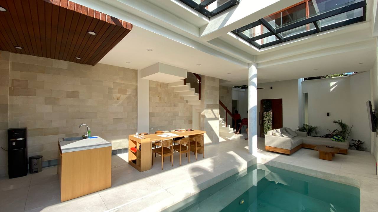 Dijual Villa dekat pantai batu belig