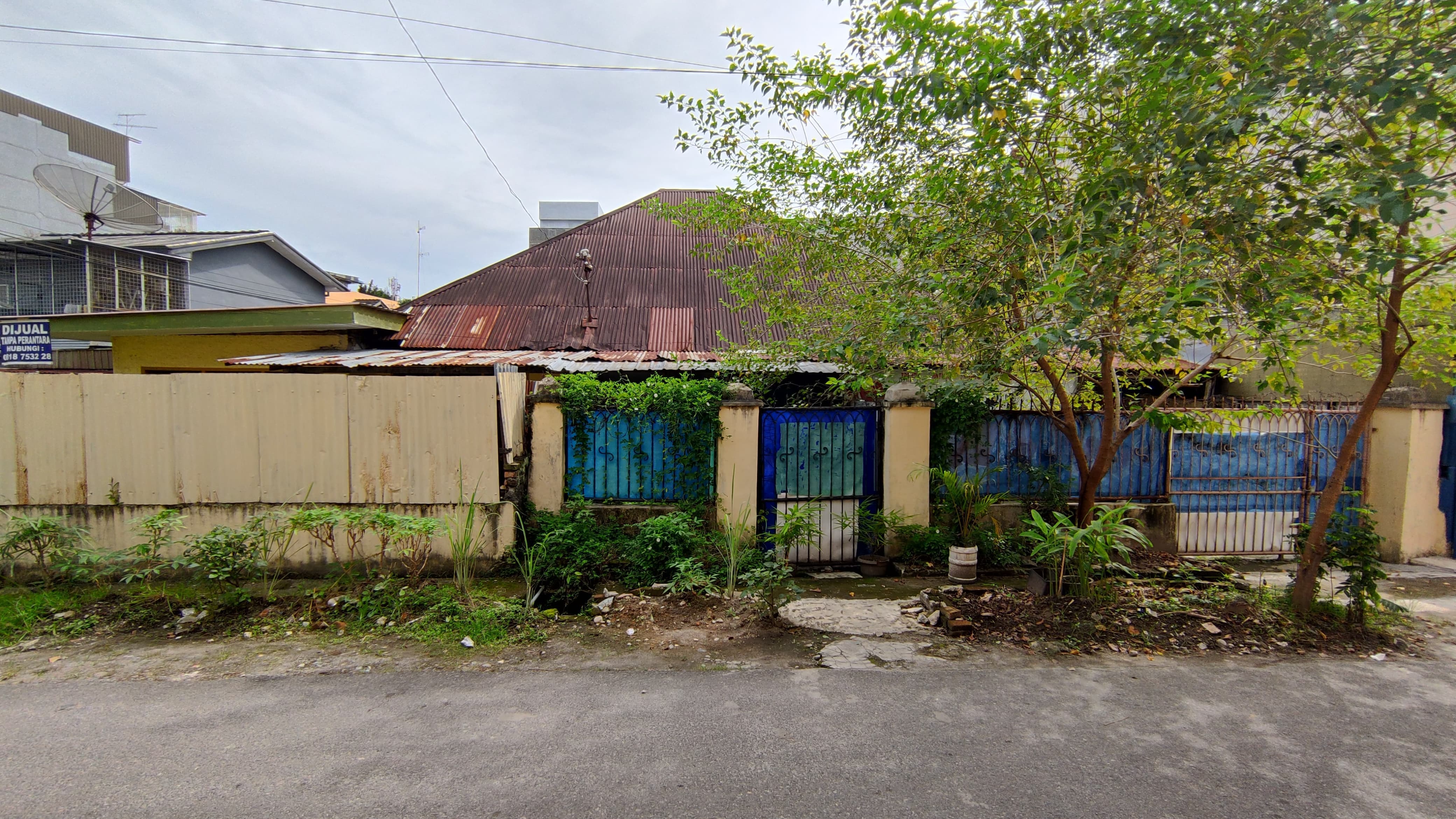 Rumah lama hitung tanah