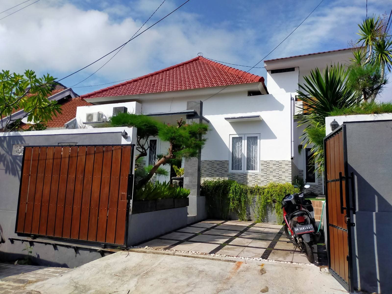 Rumah Siap Huni 4KT Kawasan Elite Taman Mumbul
