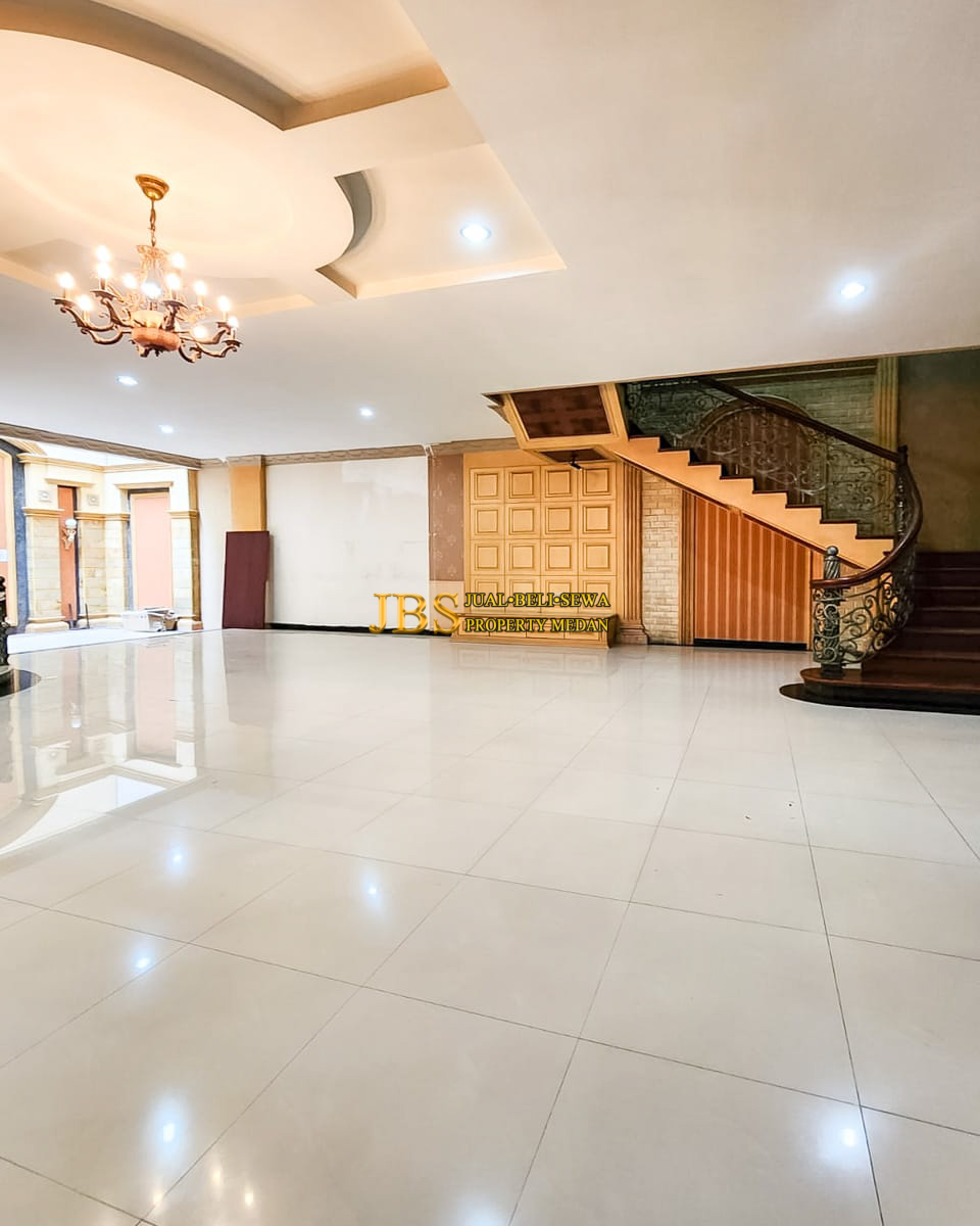 Dijual Rumah di Komplek Cemara Asri Medan Jalan Flamboyan