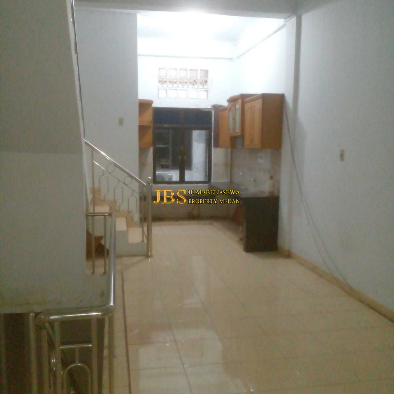 Dijual Ruko Siap Huni 3,5 Tingkat di Komplek Multatuli Indah Blok AA - Medan
