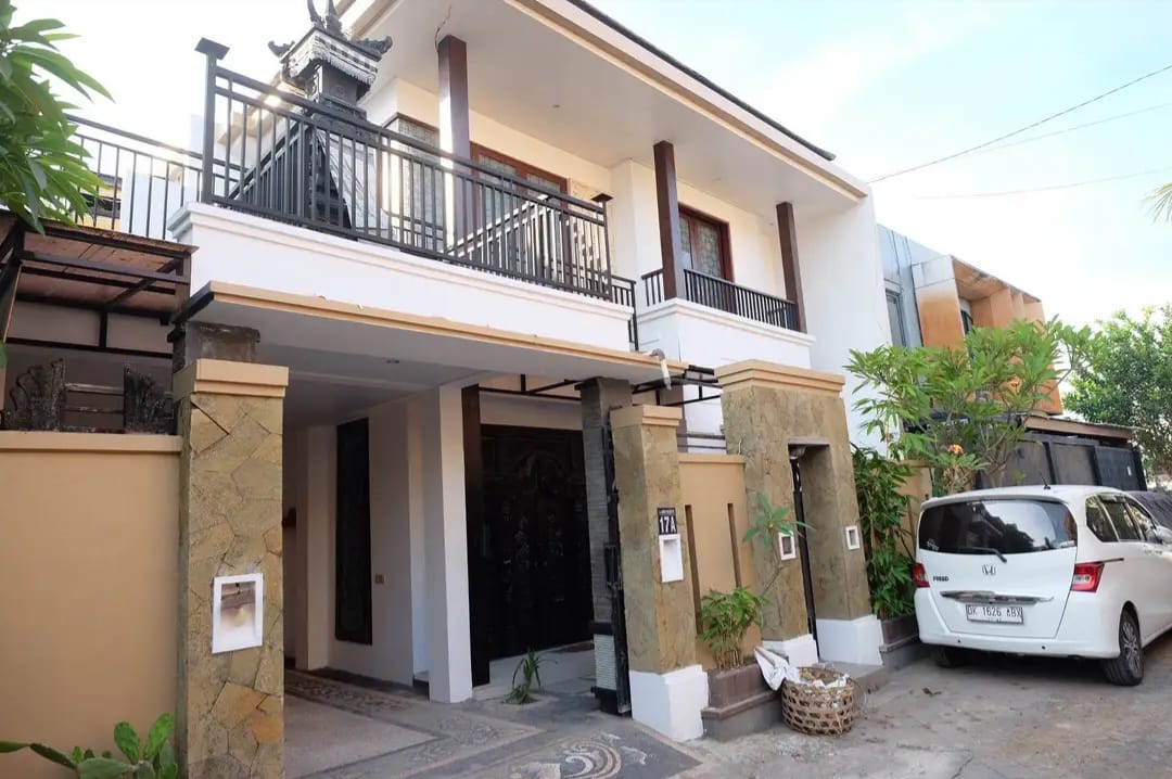 TURUN HARGA! Rumah 2 Lantai di Sekar Tunjung Gatsu Timur, SHM IMB, Nego | PRPD450