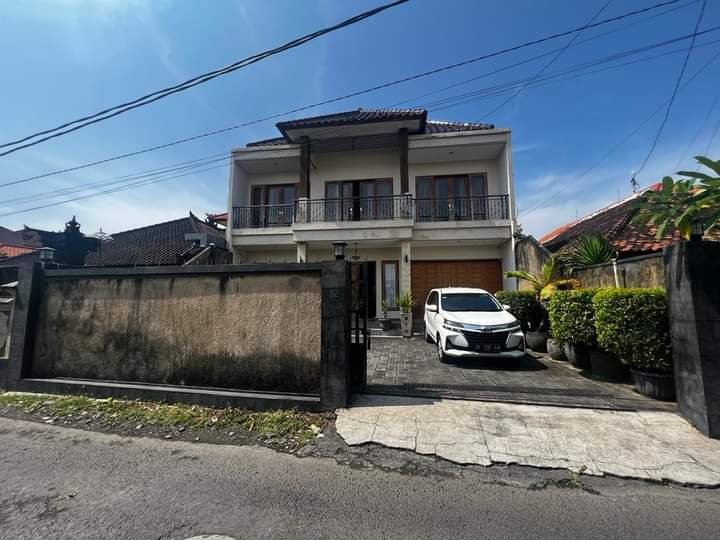 Rumah Siap Huni Area Tukad Pule Sesetan – 4 KT, Carport 4 Mobil, SHM | PRPD452