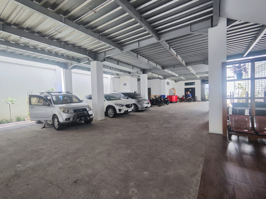 Jual Gedung Ruang Usaha di Jl Gatot Subroto Bandung