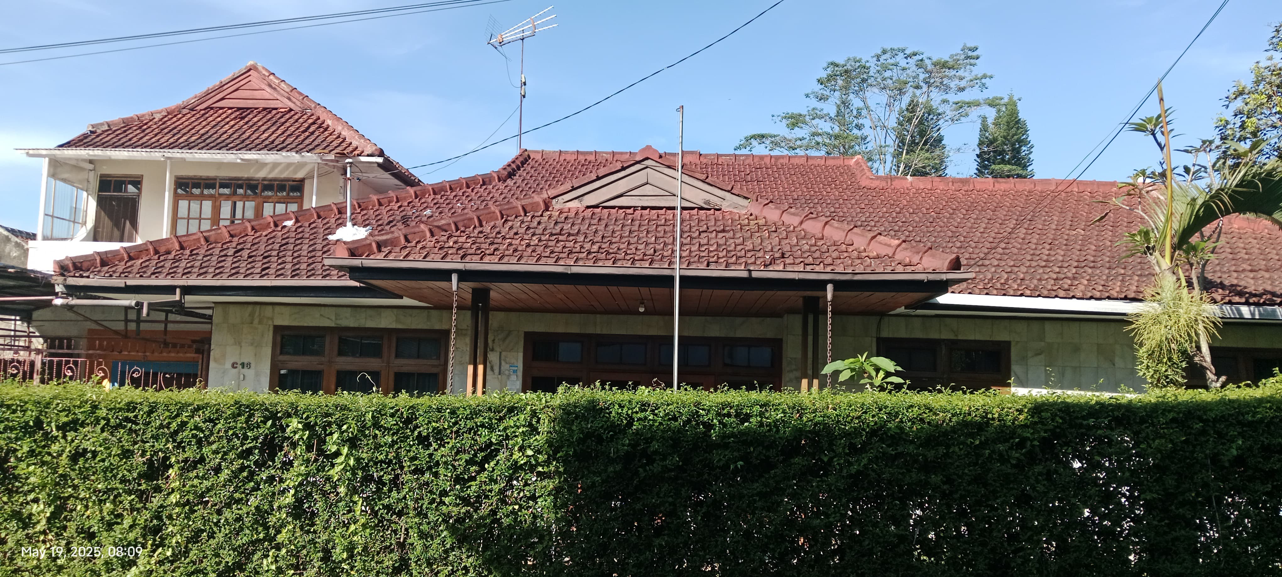 Jual Rumah Klasik di Jl Gunung Mas daerah Ciumbuleuit Bandung Utara