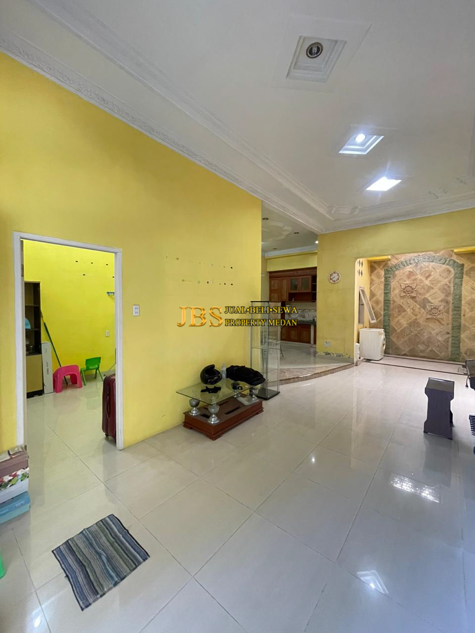 Jual Rumah di Komplek Cemara Hijau Jalan Metal - Medan Kondisi Siap Huni