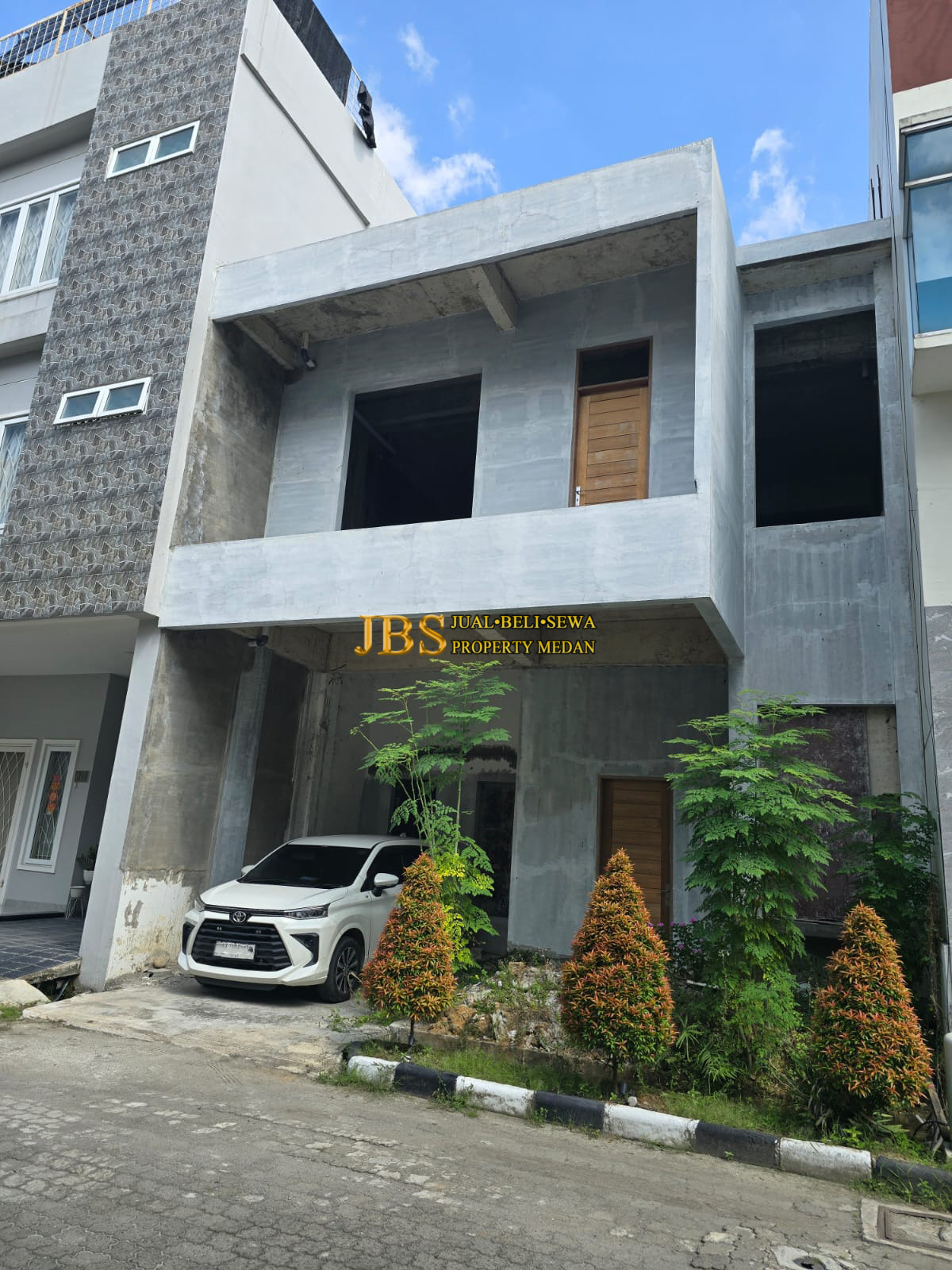 Dijual Rumah di Komplek Grand Cemara Asri Jalan Lotus - Kondisi Kosong