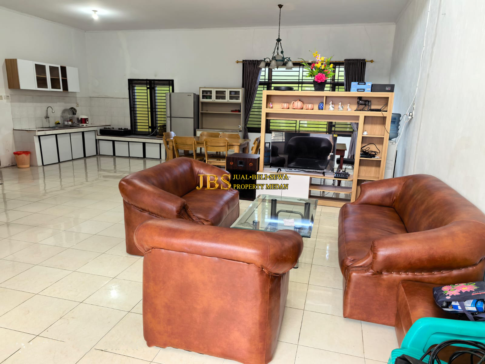 Dijual Villa 2 Tingkat Siap Huni di Komplek Gitar Mas - Brastagi