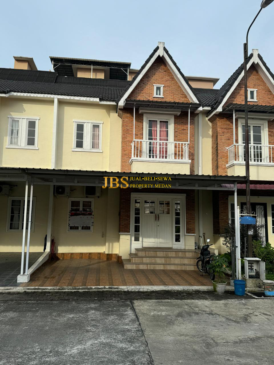 Dijual Rumah di Komplek Medan Resort City Jalan Merci Raya - Kondisi Siap Huni