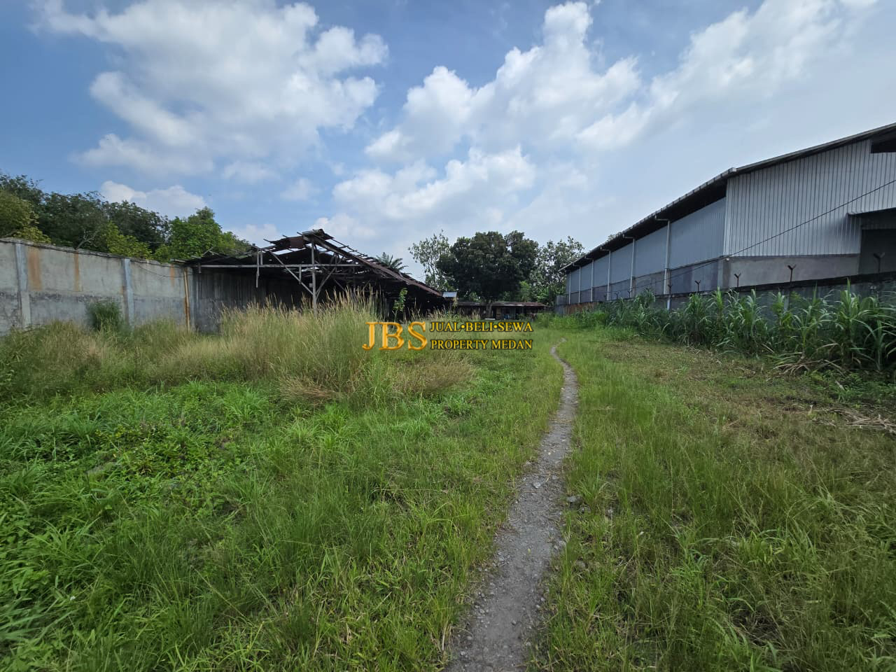 Dijual Ex Pabrik Kayu di Jalan M. Yakub Lubis (Bandar Khalipah) Daerah Tembung