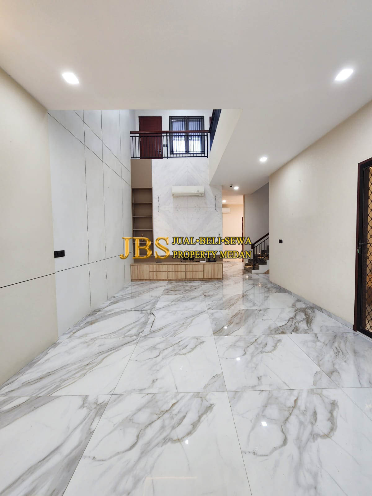Dijual Murah!! Rumah Siap Huni Furnished di Komplek Cemara Asri Medan Jalan Pisang