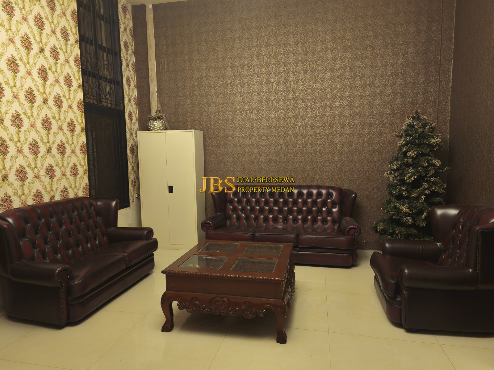 Jual Rumah 4 Tingkat Siap Huni di Komplek The Palace Residence Jalan Mustang - Medan