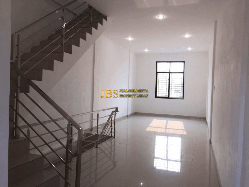 Dijual/Disewakan Ruko Siap Huni di Jalan Danau Jempang - Daerah Sekip, Medan