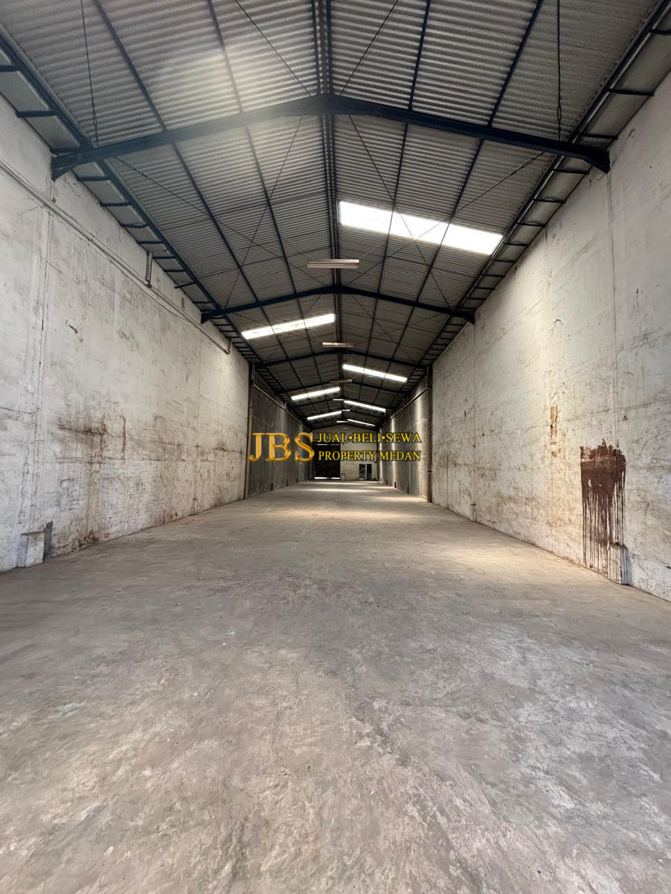Dijual/Disewakan Gudang Siap Pakai di Komplek Krakatau Multi Centre Jalan Krakatau Ujung