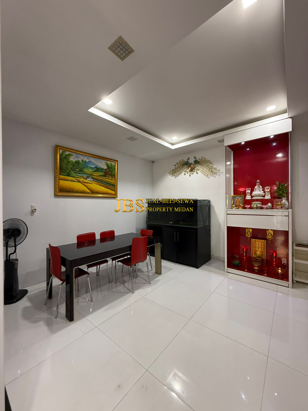 DIJUAL CEPAT!! Rumah 2,5 Tingkat di Komplek Evergreen Jalan Amal (Ringroad) - Medan