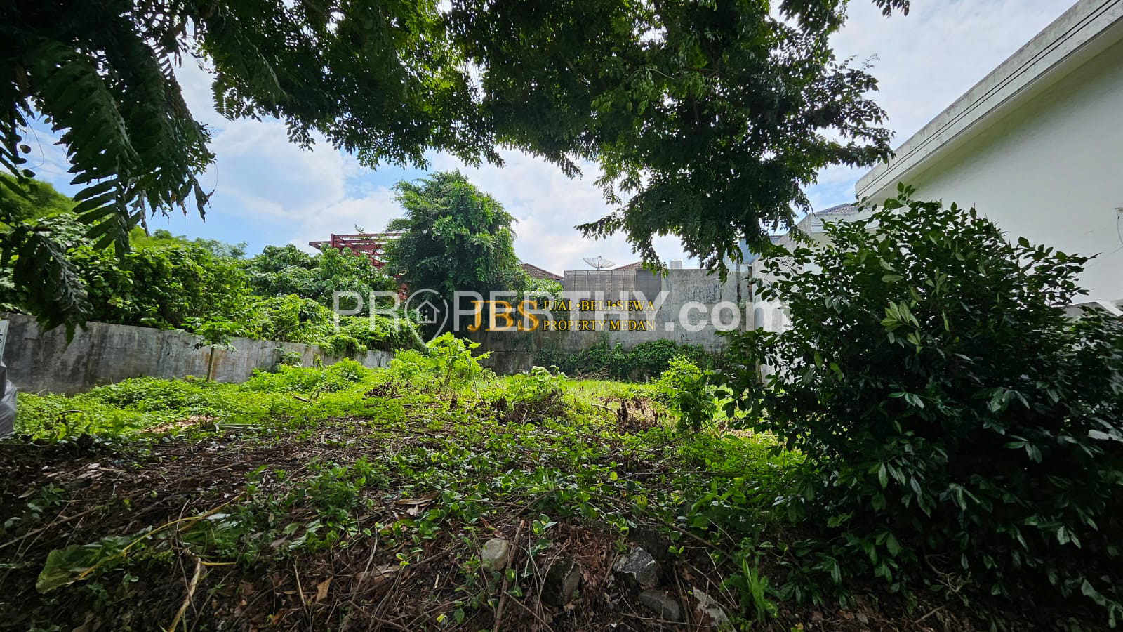 Dijual Kavling Luas 663m2 di Komplek Taman Malibu Indah Jalan Adi Sucipto - Medan