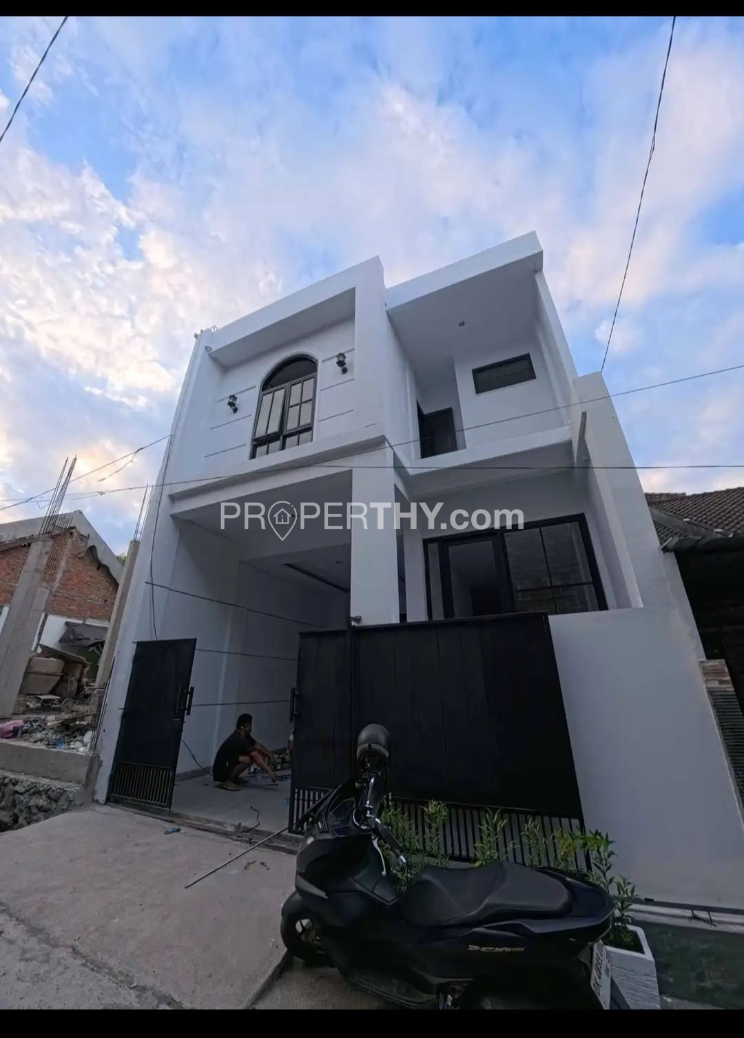 Dijual Rumah Brand New Semi Villa Dengan 3 Kamar Tidur Free Kitchen Set - 10 Menit ke Kerobokan & Canggu | PRPD554
