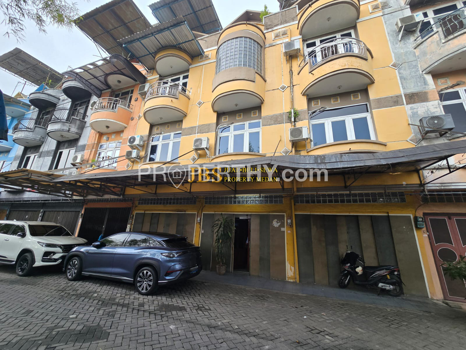 Ruko Gandeng Dijual di Komplek Merbau Mas Jalan Iskandar Muda - Medan