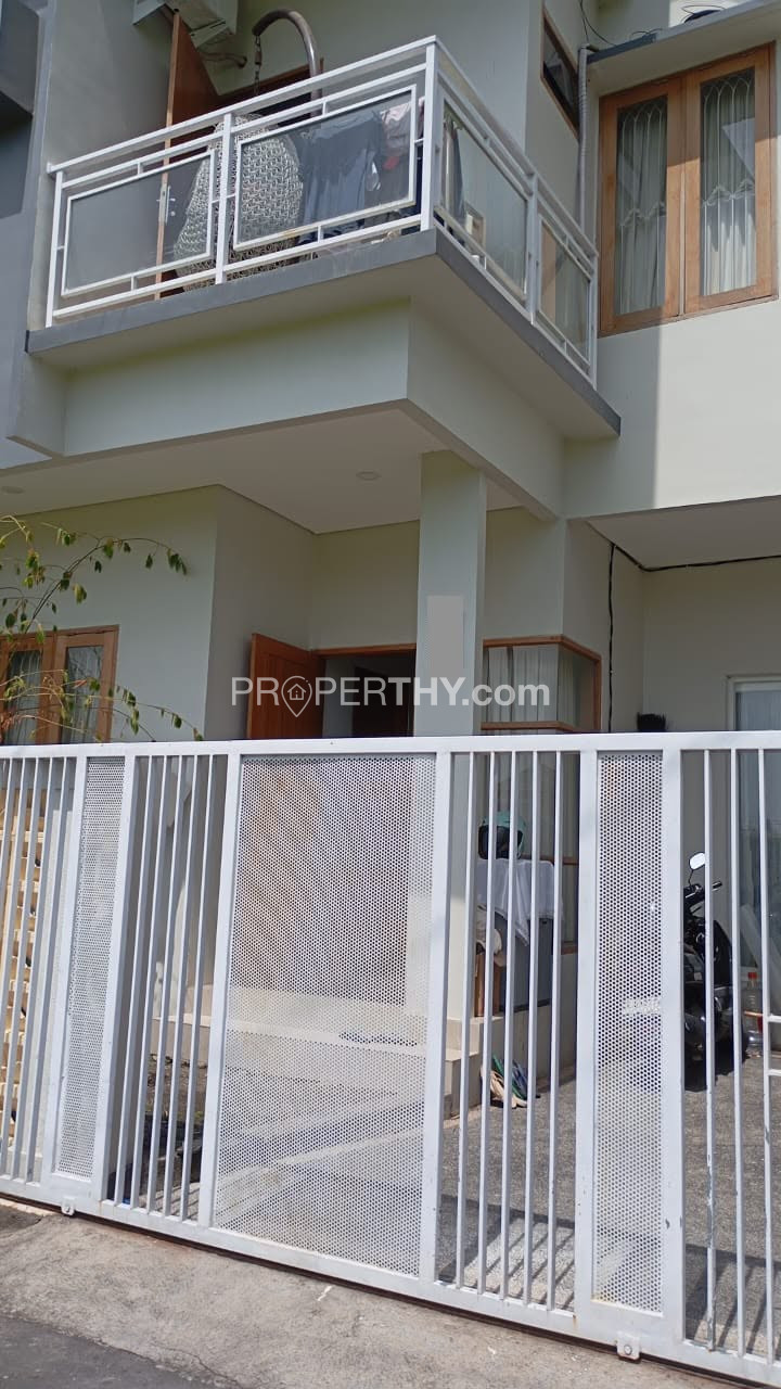 Rumah 2 Lantai View Sawah Di Denpasar Selatan – Lokasi Strategis Dekat Sanur & Bandara | PRPD381