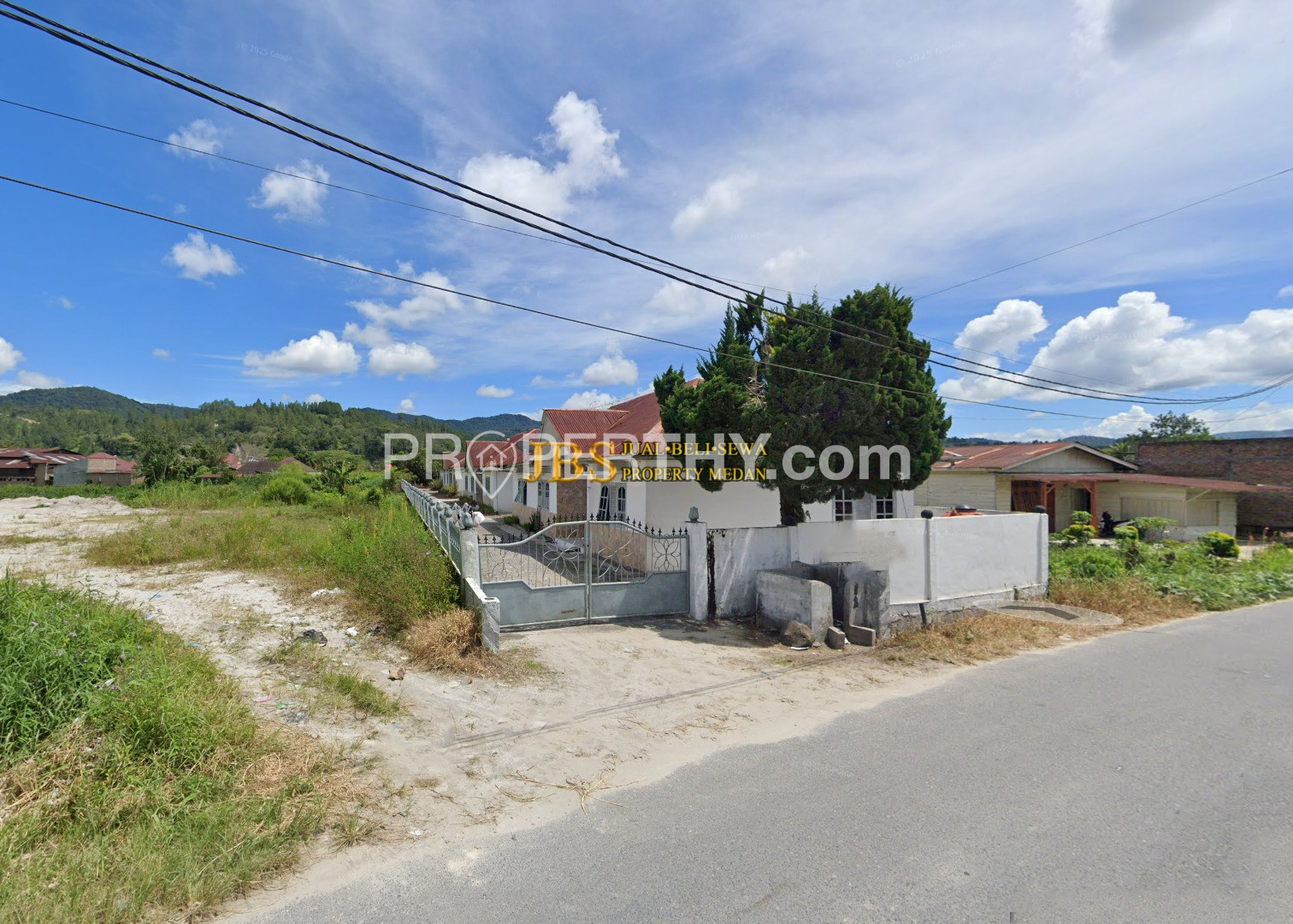 Dijual 3 Unit Rumah di Daerah Tapanuli Utara Jalan Dr. TD. Pardede - Tarutung