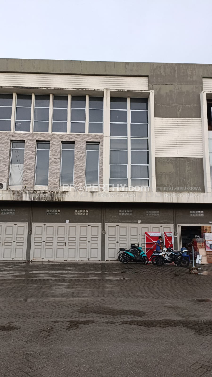2 Unit Ruko Gandeng Dijual di Komplek Pergudangan Prima Centre Kec. Air Putih, Riau