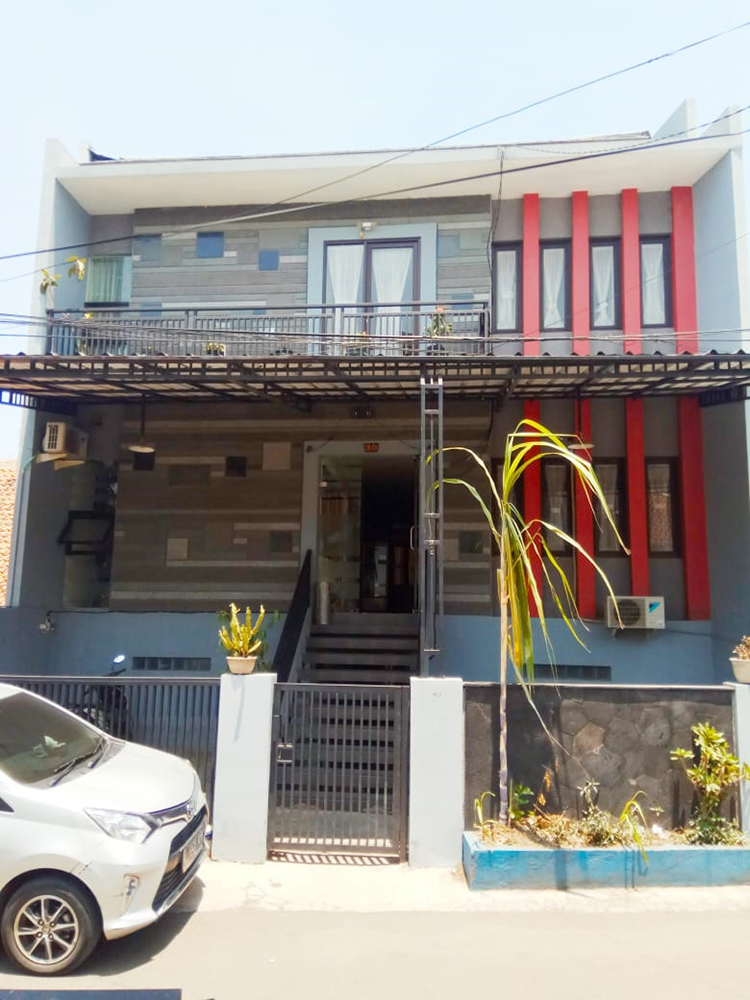 KOST EKSLUSIF 26 KAMAR PENUH TERISI DEKAT JL. ASIA-AFRIKA DAN ALUN-ALUN KOTA BANDUNG