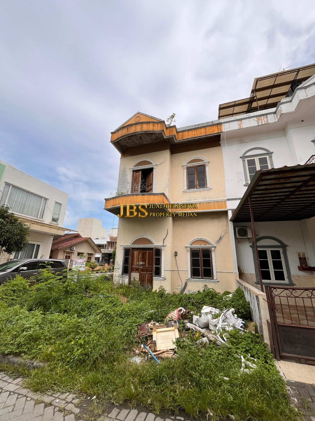 Jual Rumah Hook di Komplek Cemara Asri Jalan Kiwi  - Medan