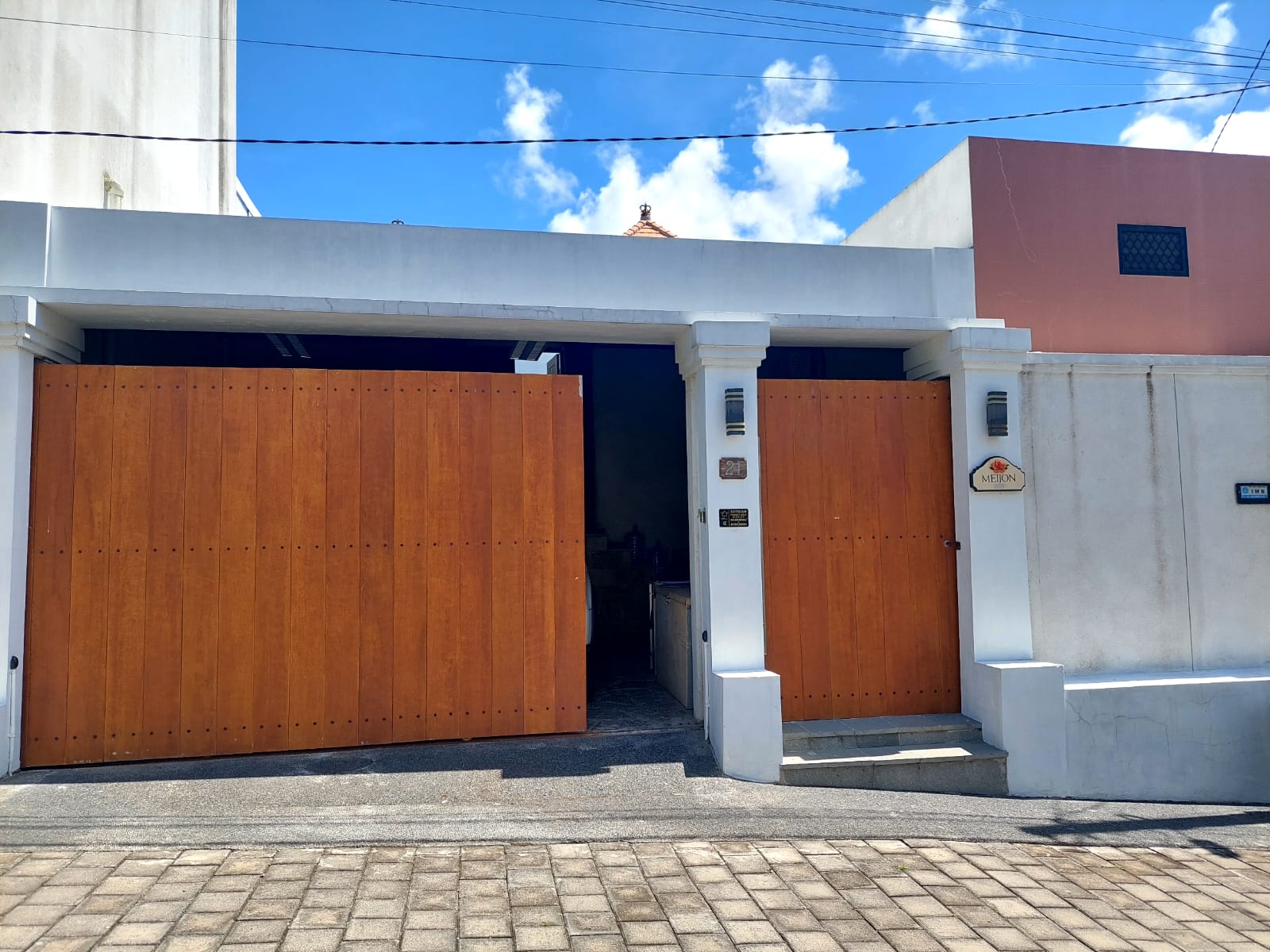 Rumah Semi Furnished Tumbak Bayuh Canggu 